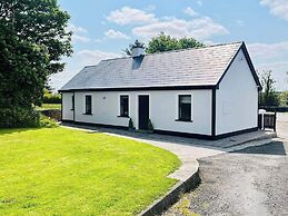 Rose Cottage in Ennistymon - Near Cliffs of Moher
