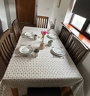 Rose Cottage in Ennistymon - Near Cliffs of Moher