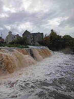Rose Cottage in Ennistymon - Near Cliffs of Moher