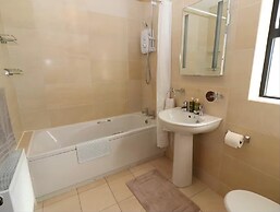 Rose Cottage in Ennistymon - Near Cliffs of Moher