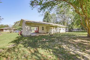 Hunting & Fishing Retreat in Marvell!