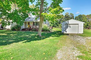 Large Yard & Fire Pit: Pet-friendly Ravenna Home!