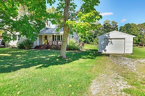 Large Yard & Fire Pit: Pet-friendly Ravenna Home!