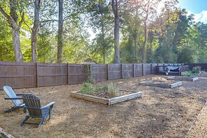 8 Mi to Trilith Studios: Home w/ Fire Pit!