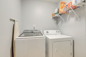 8 Mi to Trilith Studios: Home w/ Fire Pit!