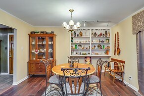 2 Mi to Dtwn Natchez: Cozy Home w/ Yard & Patio!