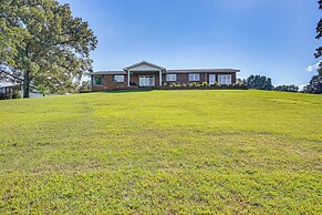 'edgewater on Kentucky Lake' w/ Hot Tub & Games