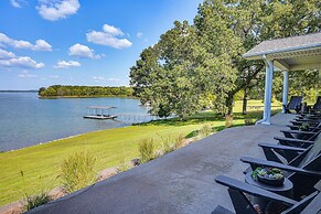 'edgewater on Kentucky Lake' w/ Hot Tub & Games