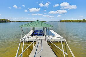 'edgewater on Kentucky Lake' w/ Hot Tub & Games