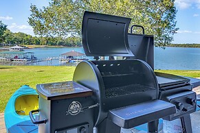 'edgewater on Kentucky Lake' w/ Hot Tub & Games