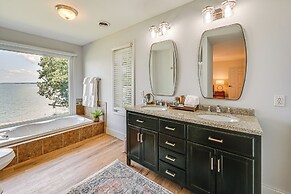 'edgewater on Kentucky Lake' w/ Hot Tub & Games