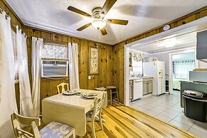 < 1 Mi to Fishing: Springville Home w/ Fireplace!
