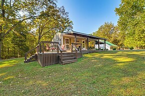 < 1 Mi to Fishing: Springville Home w/ Fireplace!