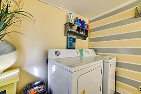 < 1 Mi to Fishing: Springville Home w/ Fireplace!