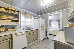 < 1 Mi to Fishing: Springville Home w/ Fireplace!