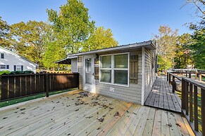 < 1 Mi to Fishing: Springville Home w/ Fireplace!