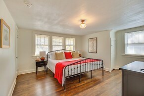 Family-friendly Independence Home: 5 Mi to Stadium