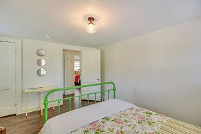 Family-friendly Independence Home: 5 Mi to Stadium