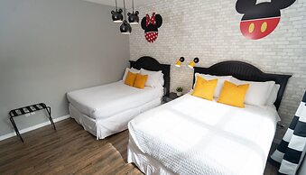 Magical Themed 3BR Townhouse Near the Parks