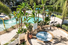 Magical Themed 3BR Townhouse Near the Parks