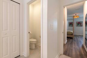 Luxury 6BR Villa w Pool Jacuzzi Fun in Orlando