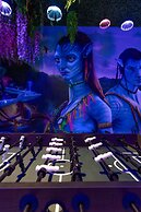 Luxury 6BR Villa w Pool Jacuzzi Fun in Orlando