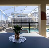 Luxury 6BR Villa w Pool Jacuzzi Fun in Orlando