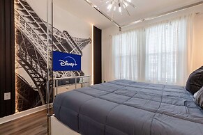 Luxury 6BR Villa w Pool Jacuzzi Fun in Orlando