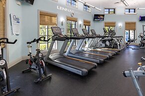 Luxury 6BR Villa w Pool Jacuzzi Fun in Orlando