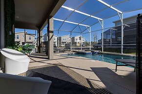 Luxury 6BR Villa w Pool Jacuzzi Fun in Orlando