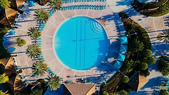 Luxury 6BR Villa w Pool Jacuzzi Fun in Orlando