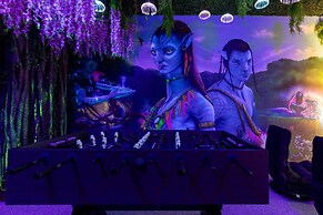 Luxury 6BR Villa w Pool Jacuzzi Fun in Orlando