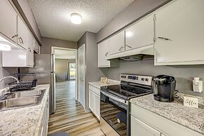 12 Mi to The Alamo: Converse Home w/ Foosball