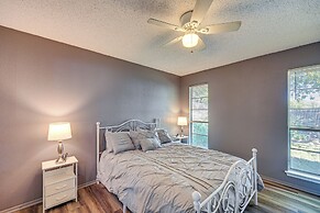 12 Mi to The Alamo: Converse Home w/ Foosball