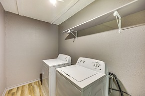 12 Mi to The Alamo: Converse Home w/ Foosball