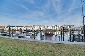 2 Mi to Johns Pass: Madeira Beach Condo