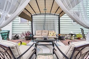 Grill, Dine & Relax Outside: Home in Tyrone!