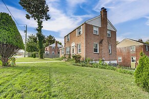 10 Mi to Washington: Wheaton Studio Suite