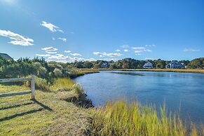 < 1 Mi to Beaches: Classic Cape Cod Cottage