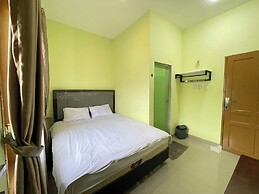 Pudan Residence Parapat By Helocus