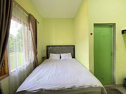 Pudan Residence Parapat By Helocus