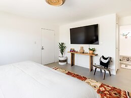Know Joshua Tree 2 Bedroom Home