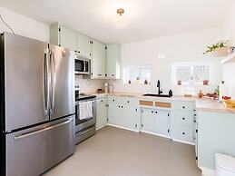 Know Joshua Tree 2 Bedroom Home