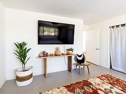 Know Joshua Tree 2 Bedroom Home