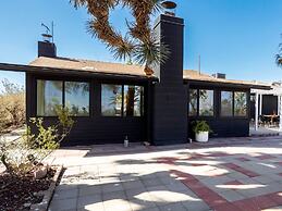 Know Joshua Tree 2 Bedroom Home