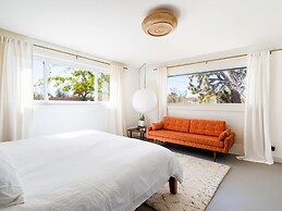 Know Joshua Tree 2 Bedroom Home