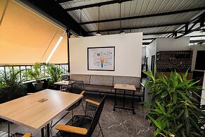 Caobos Center Coliving & Coworking