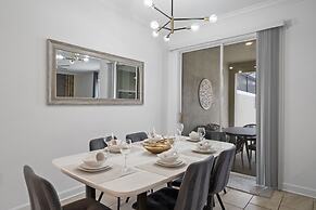 Stunning Home at Storey Lake Close to Disney