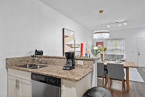 Modern 3 Bed Villa Newly Renovated Prime Location