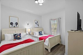 Modern 3 Bed Villa Newly Renovated Prime Location